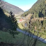 Appartementhaus Gleirscher Апартаменты Нойштифт-им-Штубайталь